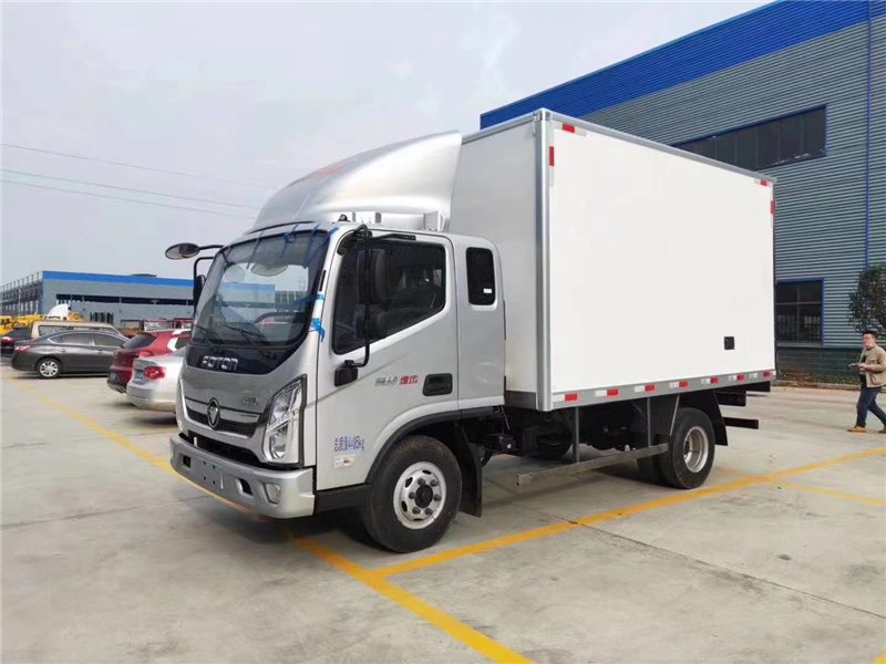 國(guó)六福田奧鈴速運(yùn)一排半冷藏車
