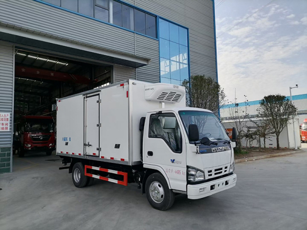國(guó)六慶鈴五十鈴600P冷藏車(chē)
