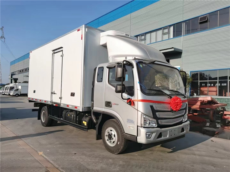 國(guó)六福田5米1排半歐馬可S3冷藏車(chē)