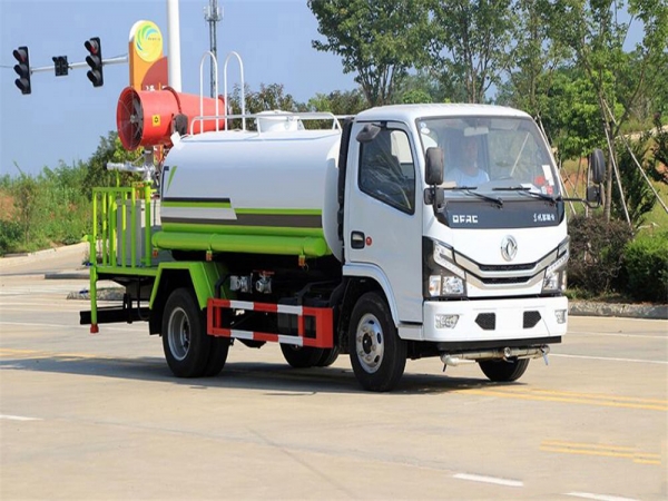 國(guó)六【5立方 圓箱】東風(fēng)多利卡D6抑塵車(chē)