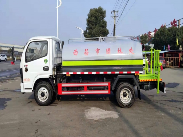 國(guó)六【5立方】東風(fēng)多利卡D6福瑞卡F6灑水車